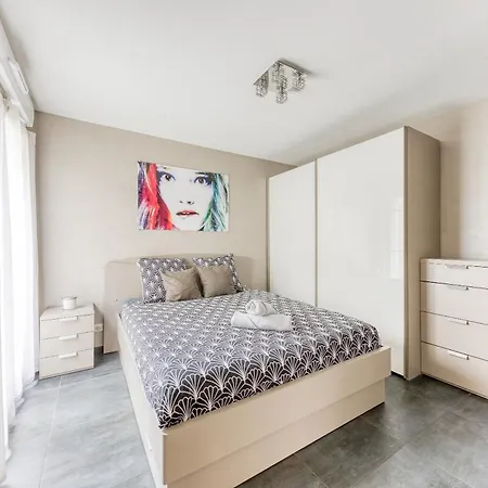 O Cocon De Franconville - Avec Grande Terrasse - 24h Access Apartment *